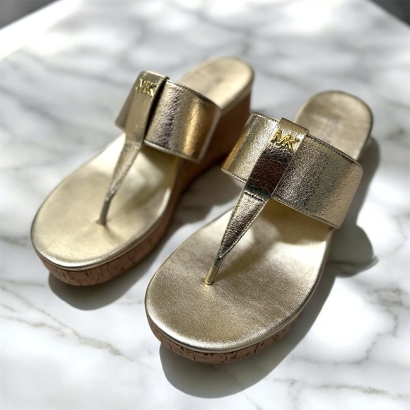 Michael Kors Metallic Gold Wedge Cork Platform Summer Sandals Size 7.5 - Picture 1 of 6